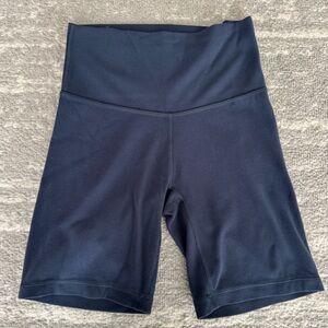 Aritzia TNA Butter Dark Blue Women's Bike Shorts